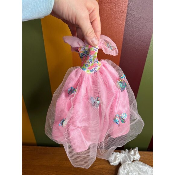 1990s vintage Barbie ball gown dresses wedding clothes collectable - Picture 5 of 7
